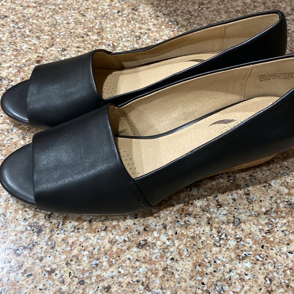 Aerosols HeelRest Brand new . never worn - Picture 4 of 4